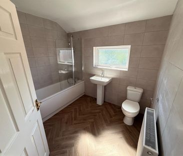 19 Clarke Avenue, Birkenhead - Photo 6