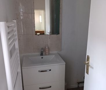 Location Appartement 1 pièce 27m² - Photo 6