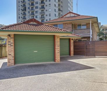 2/148 Duporth Avenue, Maroochydore. - Photo 4