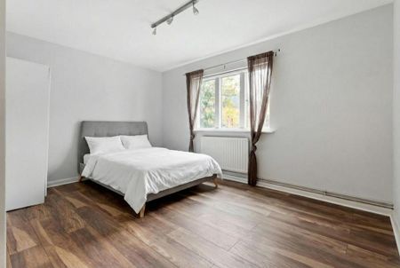 3 bedroom flat to rent - Photo 5