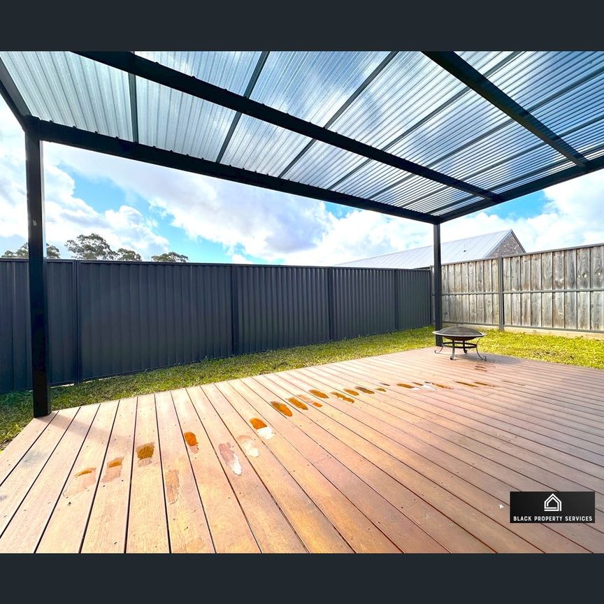 119 TURFFONTEIN Av, Box Hill, NSW 2765 - Photo 1