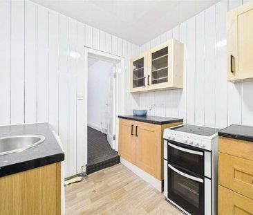 Seaford Road, Salford, Greater Manchester, M6 - Photo 6