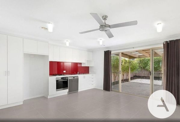 73 Ormiston Cct,Harrison - Photo 1