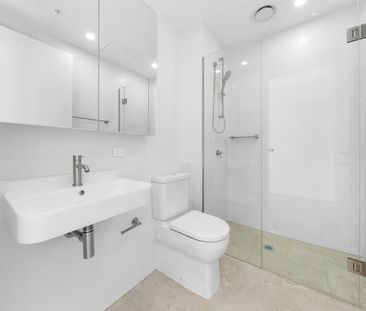 Luxury Penthouse Living in Rose Bay - Photo 5