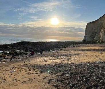 The Promenade, Peacehaven, BN10 - Photo 3