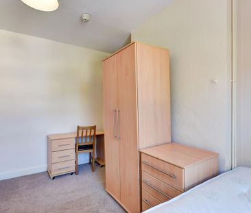 10 bedroom house to rent - Photo 4