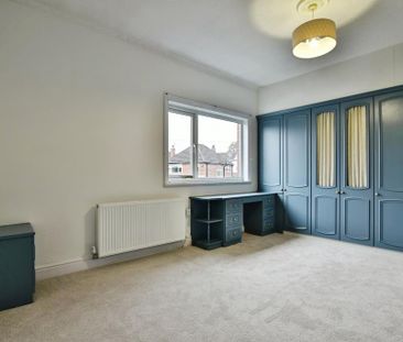 3 bedroom end of terrace house to rent - Photo 3