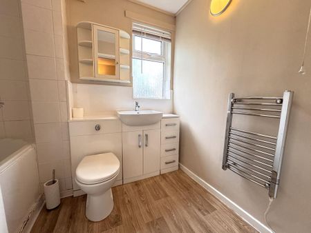 1 bedroom flat to rent - Photo 4