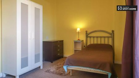 4-bedroom apartment for rent in El Viso, Madrid. - Photo 4