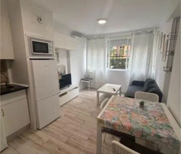 Alquiler de estudio en Avenida Huerta Belón - Photo 5