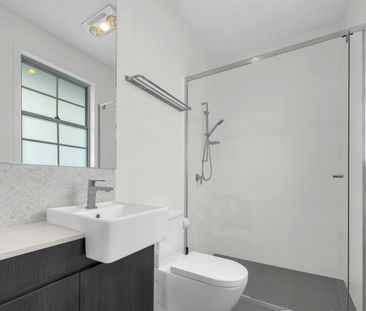 * Lease signed, awaiting for payment. 3 BEDROOM TOWNHOUSE FOR LEASE... - Photo 6