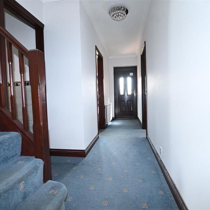 4 bedroom house to rent - Photo 1