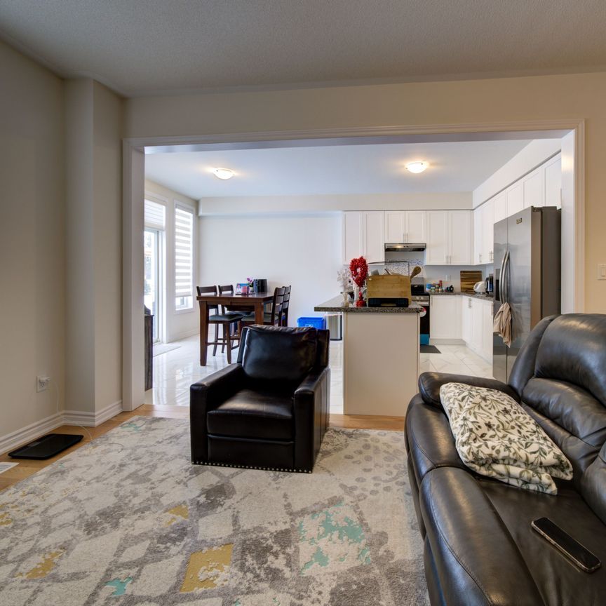 For Lease - 26 Federica Crescent, Wasaga Beach, Ontario - Photo 1