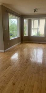 Spacious 3 bed 2 bath upper level in North Nanaimo - Photo 3