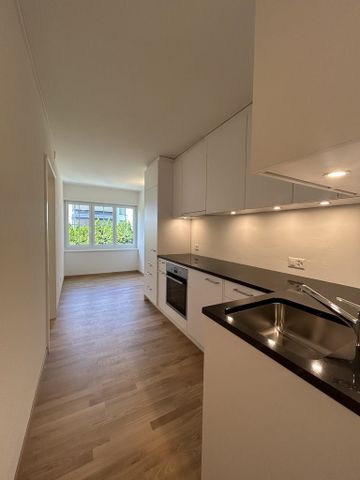 Sanierte Wohnung am Zürichberg - Photo 2