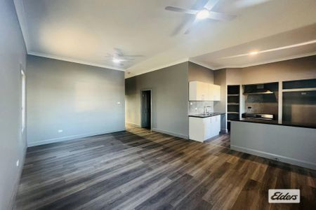 Newly Renovated 4 Bedroom Home - Photo 2