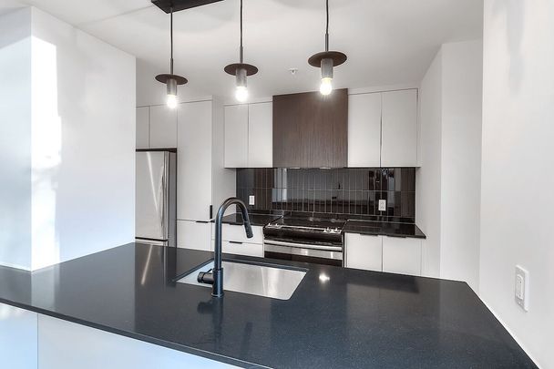 4982 Pl. de la Savane, Montréal, QC - Photo 1