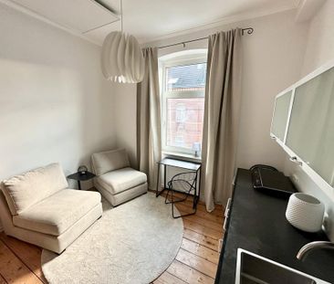 Stilvolles Altbau Appartement in Gerresheim, möbliert - Photo 4