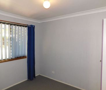 Lowset Brick Family Home - Photo 4