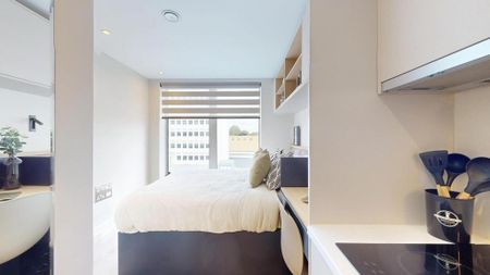 Studio to rent - Photo 2