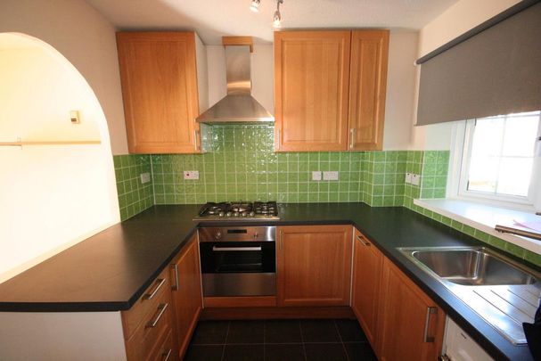 2 bedroom terraced house to rent - Photo 1