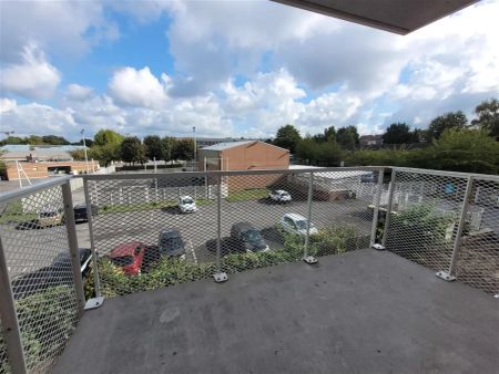 Location appartement 2 pièces - 40.69m² à Valenciennes (59300) - Photo 2