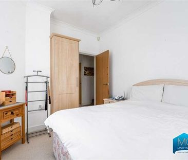 Chalet Estate, Hammers Lane, London, NW7 - Photo 4