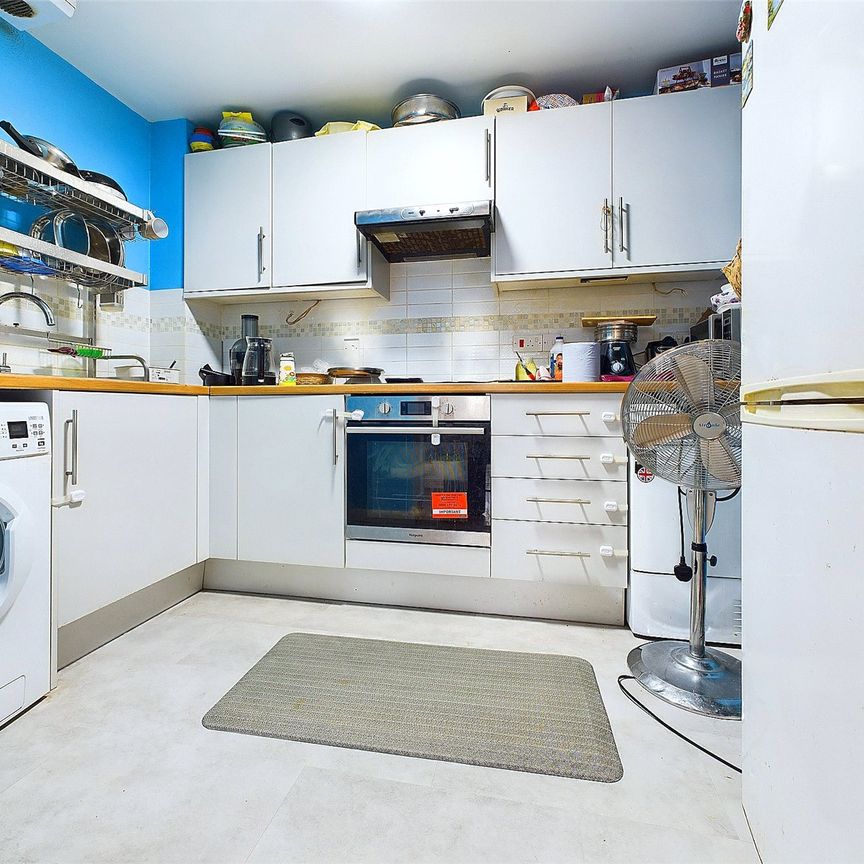 200 Lampton Road, Hounslow - 1 bedroomProperty for lettings - Chasebuchanan - Photo 1