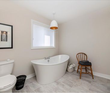 For Lease - 64 Foley Crescent, Collingwood, Ontario - Photo 3