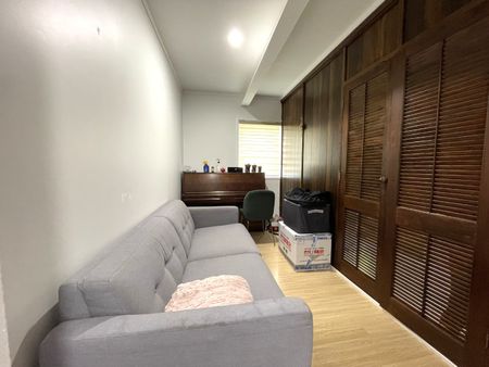 Spacious 4-Bedroom Family Home in Prime Bucklands Beach Location - Photo 2