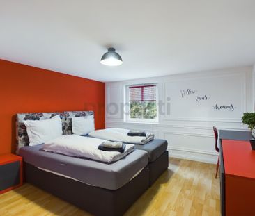 Exclusive furnished 3.5-room apartment in the heart of the old town... - Foto 2