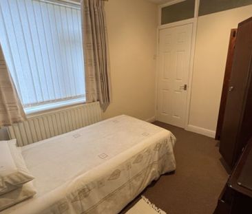 Lister Street, Grimsby - Photo 3