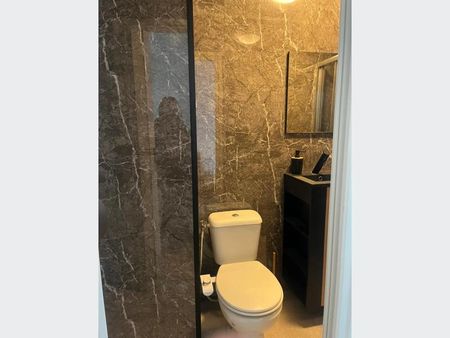 Appartement à Louer à LILLE 580 € - Photo 2