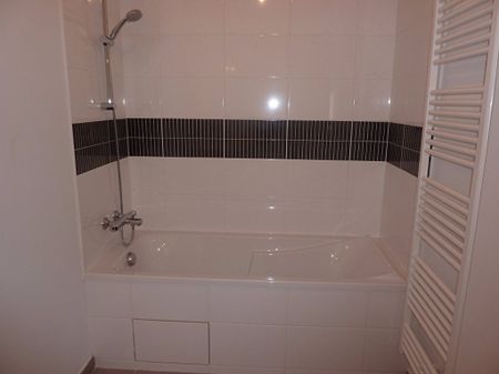 Location Appartement 3 pièces 58m² - Photo 2