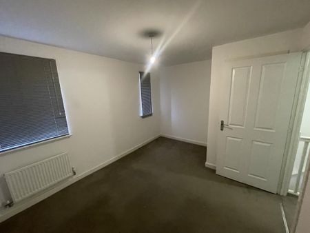 2 bedroom semi-detached house to rent - Photo 3