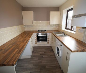 2 bedroom terraced house to rent - Photo 6