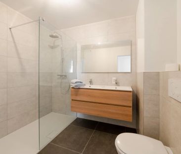 Appartement met 2 slaapkamers en autostandplaats te Roeselare - Photo 3