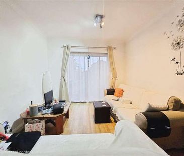 Bushey Road, Raynes, SW20 - Photo 1