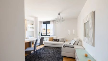 Piso de alquiler en Calle Santo Tomás, 59, Puente Castro - Photo 3