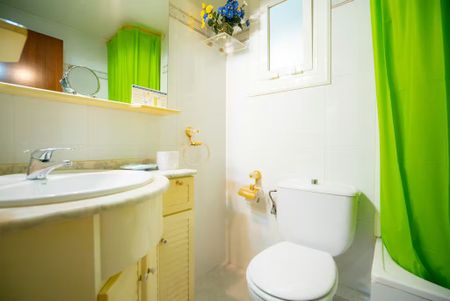 Carrer de Sants, Barcelona, Catalonia 08014 - Photo 5