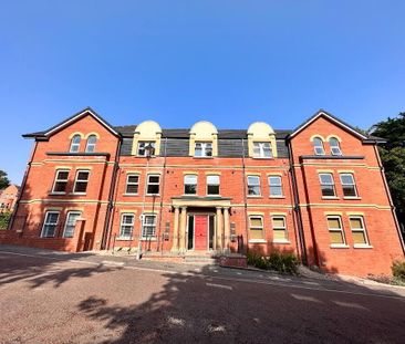 50 Fortwilliam Demesne, Fortwilliam Park, Belfast, BT15 4FD - Photo 1