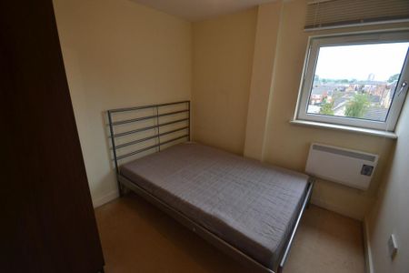 2 bedroom apartment to rent - Photo 4