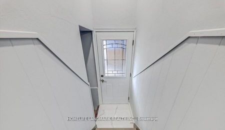 For Lease - 1336 Pharmacy Avenue, Toronto, Ontario - Photo 3