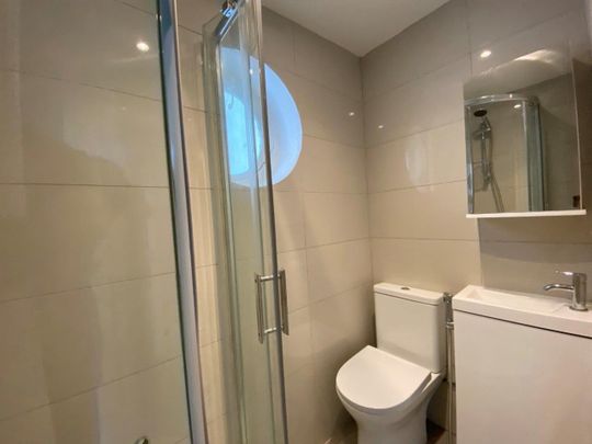 Moreton Avenue, Isleworth, TW7 - Photo 1