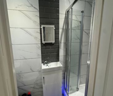 Studio Flat, Morden Kingston, SE20 - Photo 3