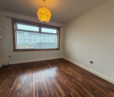 3 Bed Flat, Balmartin Road, G23 - Photo 2