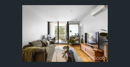 Spacious and Very Well Located - Photo 3