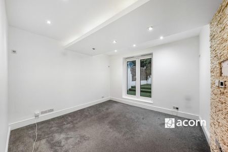 4 bedroom townhouse to rent - Photo 2