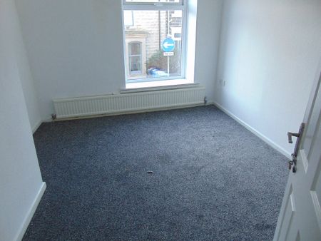 Whittle Street, Rawtenstall - Photo 3