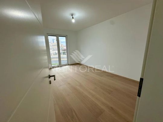 Atemberaubende 5-Raum-Wohnung (Erstbezug) - Photo 1